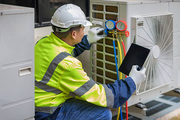Professional Ductwork Repair technician working in Hyde Park, NY